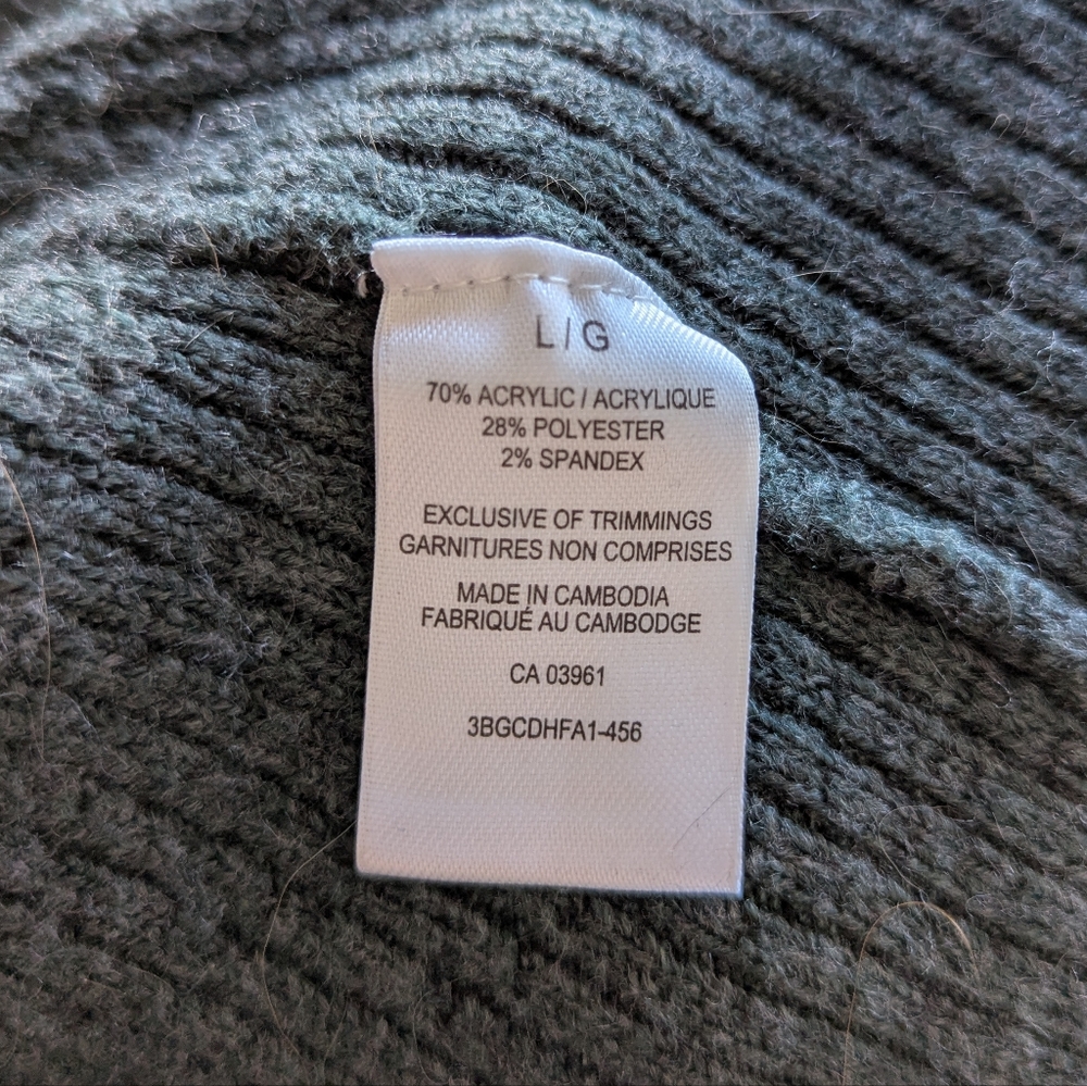 🌻 2/$15 - Denver Hayes - Green Cardigan - Picture 5 of 7